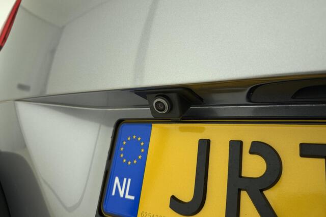 Citroen C3 Aircross 1.2 PureTech Shine 110PK | Handgeschakeld | Panoramadak | Camera | Climate & Cruise Control | Navigatie | LMV | Mirror Screen | Start/stop