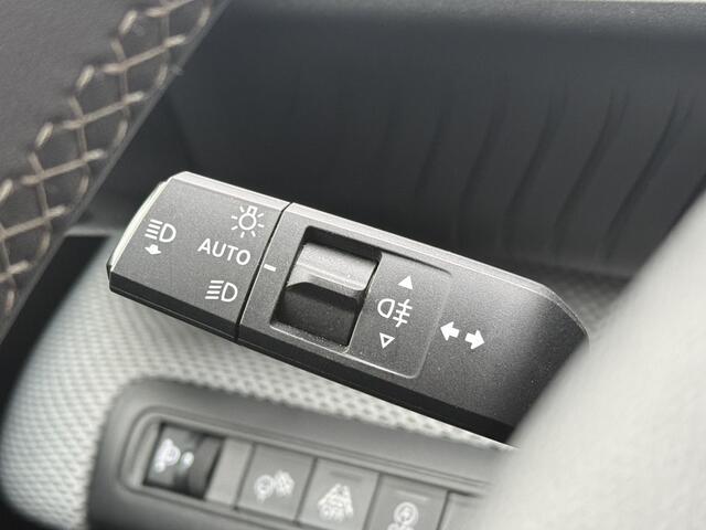 Citroen C3 1.2 Turbo 100pk Plus l Carplay l PDC l Cruise l