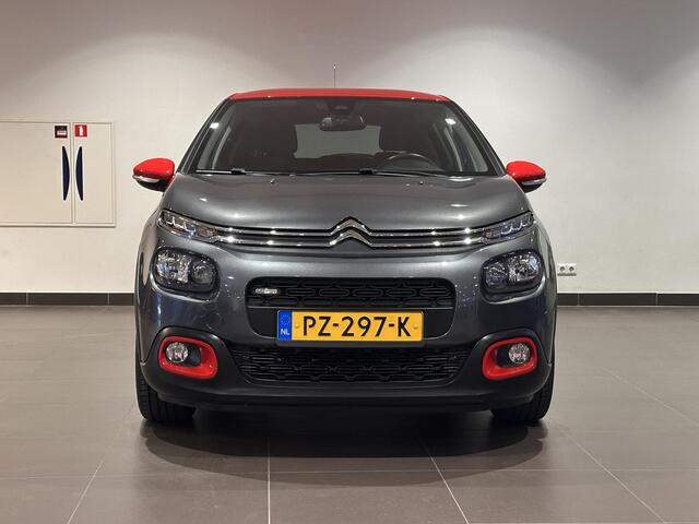 Citroen C3 Shine 1.2 Turbo 110pk | TWO-TONE! | KEYLESS | CAMERA | NAVI | APPLE CARPLAY / ANDROID AUTO | DONKER GLAS | DODEHOEK WAARSCHUWING | ISOFIX |