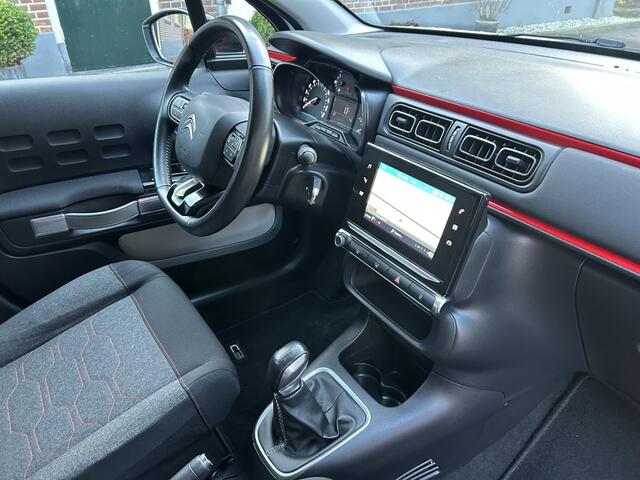 Citroen C3 1.2 Shine Navi, Camera, Carplay, 17" LMV, Trekhaak afn.