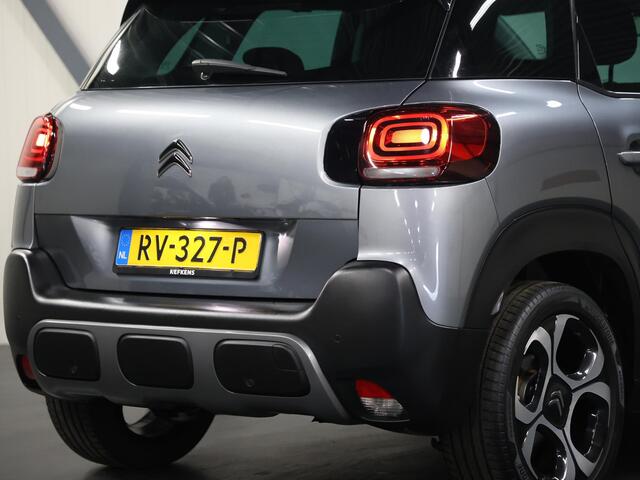 Citroen C3 Aircross 1.2 110PK S&S Shine | AppleCarplay/AndroidAuto | Head-Up Display | Armsteun | Navigatie | Climate Control | Cruise Control | Bluetooth | Lederen Stuurwiel | Isofix | Privacy Glass | Parkeersensoren |