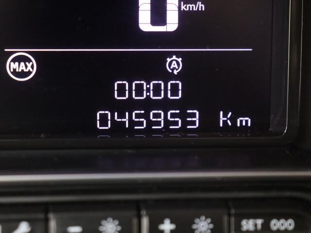 Citroen C3 1.2 PureTech Shine I NAVIGATIE I ACHTERUITRIJCAMERA I ZWART DAK I STOELVERWARMING I AMBINANCE WOOD I L.M. VELGEN I PARKEERSENSOREN ACHTER I