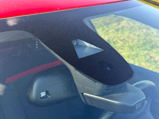 Citroen C3 1.2 PureTech S&S Shine Orig. NL Auto | NAP | Navi | Carplay | DAB+ | PDC A & Camera