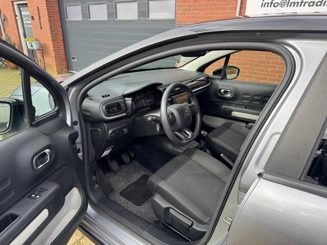 Citroen C3 1.2 PureTech Feel NAVI PDC LED NAP! 2 SLEUTELS + BOEKJES DISTRIBUTIE VERVANGEN!