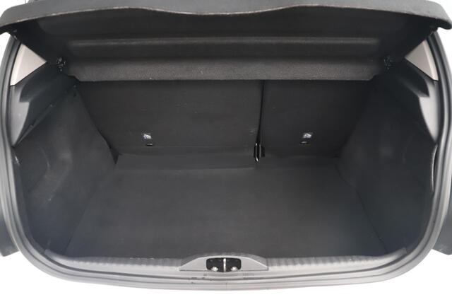 Citroen C3 1.2 PureTech Feel Carplay Android Navigatie Climate Cruise Control Rijstrooksensor All Season Banden!