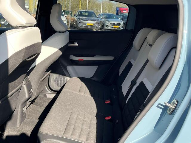 Citroen C3 Aircross 1.2 Hybrid 145pk Max STOEL + STUURWIELVERWARMING | WINTERPAKKET | CAMERA | HEAD-UP DISPLAY| FABRIEKSGARANTIE | ALL IN PRIJS RIJKLAAR