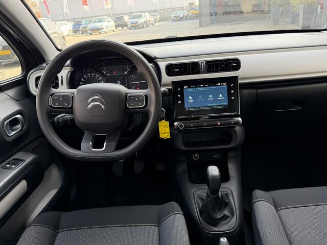 Citroen C3 Benzine 5-Deurs * Hele Mooie * * Climate & Cruise Control * Navigatie & Spotify via Apple Carplay / Android Auto * Vingerhoets; Vierde Generatie Eersteklas Service. Al meer dan 100 jaar een begrip in de Brabantse Kempen.