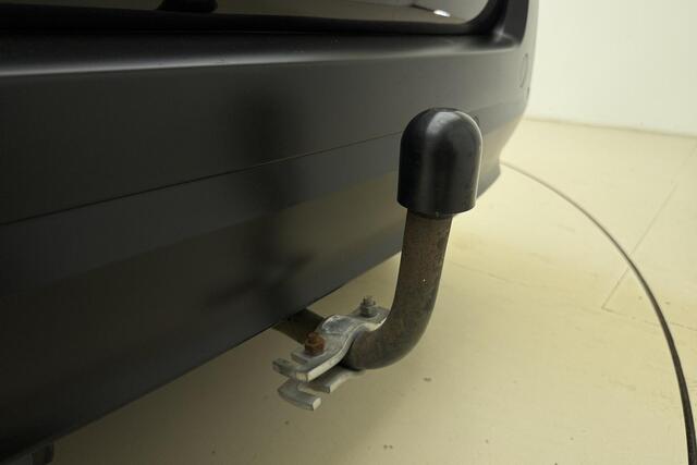 Citroen C3 1.2 PureTech Feel Trekhaak l Apple Carplay/Android Auto l Parkeersensor Achter l Cruise Control l DAB l Climate Control l Bluetooth l Navigatie