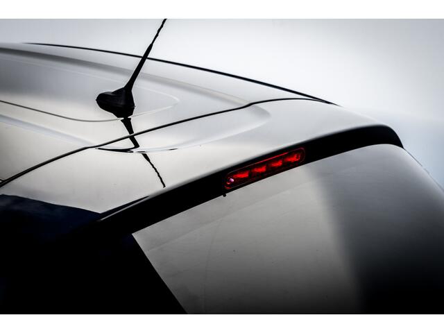 Citroen C3 1.2 PureTech S&S Shine | DB riem is Vervangen | Ned auto | Trekhaak | | Two Tone-kleur zwart dak | 16'' LMV | Pdc |