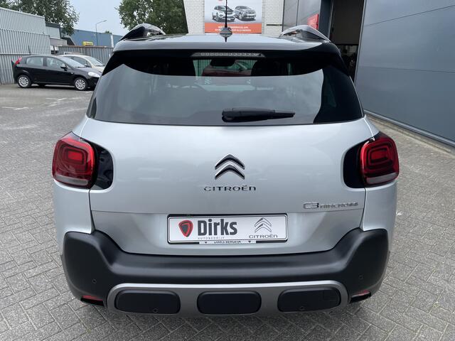 Citroen C3 Aircross 110pk Shine (Elektrisch Schuifdak - Leder incl stoelverwarming - Keyless Entry - Camera - HiFi - Parkeersensoren V+A - 17"incl 4S - Automatische Airco - Navigatie)