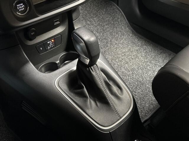 Citroen C3 1.2 PureTech Shine Automaat (APPLE CARPLAY, GROOT NAVI, CAMERA, GETINT GLAS, SPORTSTOELEN, LM VELGEN, KEYLESS, CRUISE, NIEUWE APK, NIEUWSTAAT)