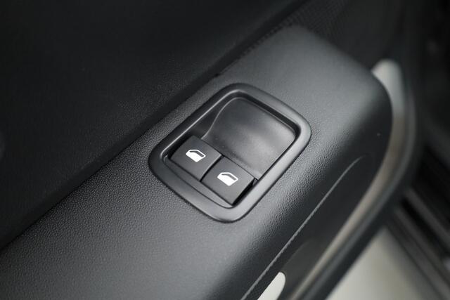 Citroen C3 1.2 PureTech Plus | Apple CarPlay | Navi | LED | Licht-/ Regensensor | DAB |