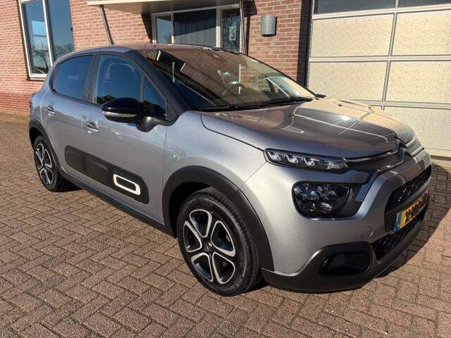 Citroen C3 1.2 PureTech Plus Navigatie / Private glas / PDC