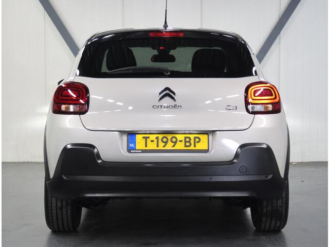 Citroen C3 1.2 85PK Shine | 1ste eigenaar | AppleCarplay/AndroidAuto | LED | Climate Control | Cruise Control | Stoelverwarming | Privacy Glass | Navigatie | LMV | Isofix | Two-Tone | Parkeersensoren |