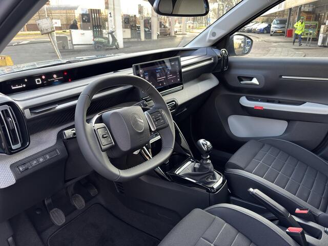 Citroen C3 1.2 Turbo 100pk Max ALL-IN RIJKLAARPRIJS/Navi/Camera/Duo-Tone/Apple Carplay/Trekhaak