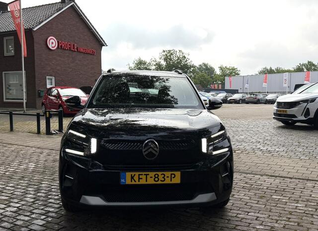 Citroen C3 1.2 Turbo 100pk Benzine * Airco * Parkeersensoren * Navigatie & Spotify via Apple Carplay / Android Auto * Cruise Control * Zwart * Vingerhoets; Vierde Generatie Eersteklas Service. Al meer dan 100 jaar een begrip in de Brabantse Kempen.