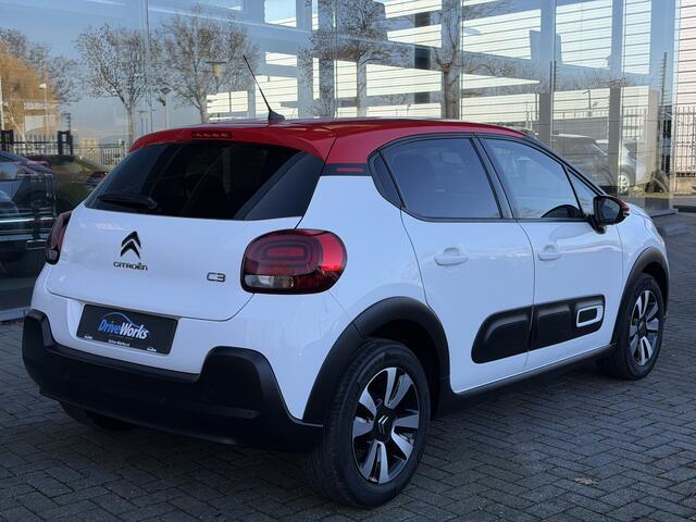 Citroen C3 1.2 PureTech SHINE | Automaat | Carplay | PDC | Weinig kilometers | Interesse, Proefrit? Bel of app met: 06-24 28 28 42 / 06-42130156