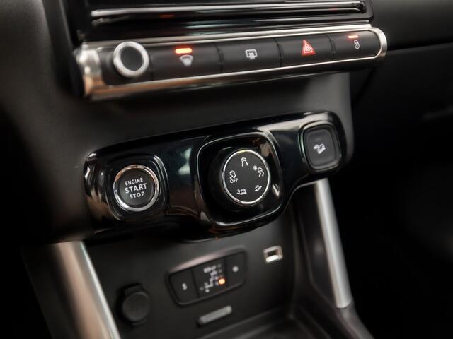Citroen C3 Aircross 1.2 PureTech S&S Shine Automaat (APPLE CARPLAY, GROOT NAVI, BRUIN LEDER, 360 CAMERA, GETINT GLAS, SPORTSTOELEN, STOELVERWARMING, CRUISE, NIEUWSTAAT)