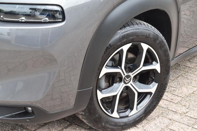 Citroen C3 Aircross PureTech 110 EAT6 Shine Navigatie | Trekhaak | Airco | Parkeerhulp achter |