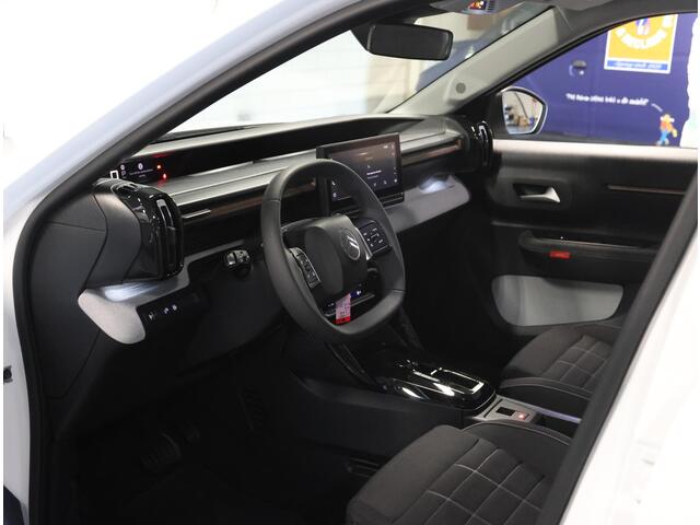 Citroen C3 Aircross 1.2 Hybrid 145PK Plus | 1ste eigenaar | AppleCarplay/AndroidAuto | Armsteun | LED | Camera | Climate Control | Cruise Control | Isofix | Privacy Glass | Parkeersensoren | DAB Radio |