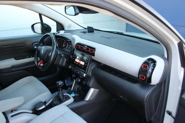 Citroen C3 Aircross 1.2 PureTech 110pk S&S Shine Airco Navi Carplay Camera PDC V+A Zeer mooi