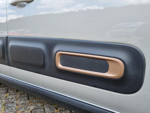 Citroen C3 1.2 PureTech C-Series ?CARPLAY
