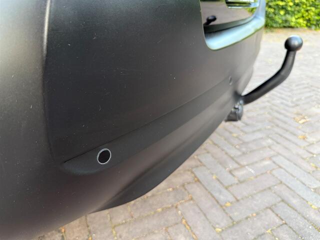Citroen C3 1.2 PureTech Shine/Airco/Navi/Cruise/Camera/Thaak/Acarplay/Parkeersensoren/Dab radio