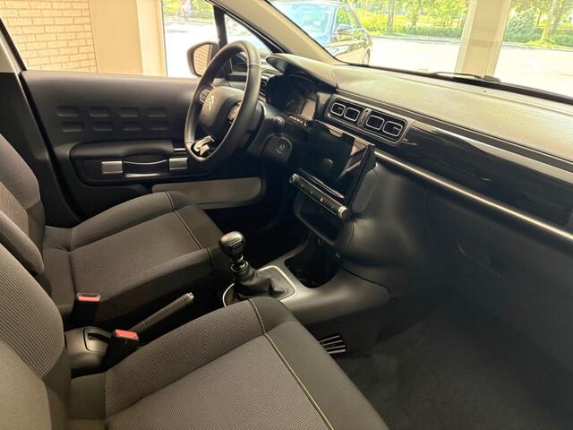 Citroen C3 1.2 110 Max Navigatie PDC camera Airco Cruise LM