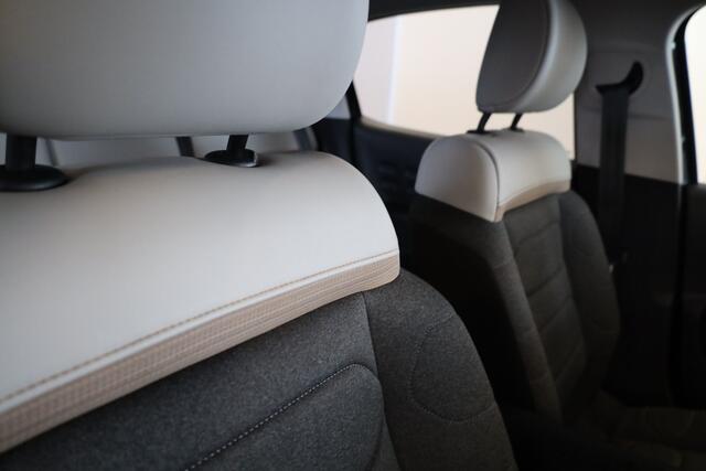 Citroen C3 PT 83 Shine Lichtmetaal | Camera | Carplay | Keyless