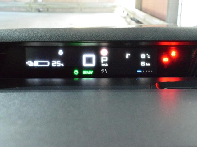 Citroen C3 Ë-C3 Max 113pk 44 kWh NAVIGATIE | CARPLAY | ACHTERUITRIJCAMERA MET SENSOREN | E.C.C. |