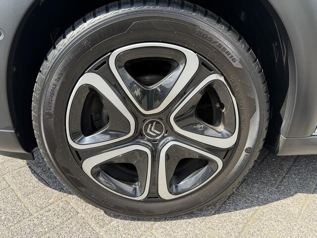 Citroen C3 82pk Shine (Camera - Keyless Entry - Dodehoek detectie - Automatische Airco - Navigatie - Apple Carplay - DAB)