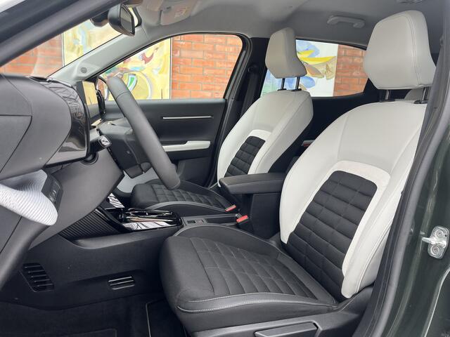 Citroen C3 Aircross Hybrid 145pk Max | Achteruitrijcamera | Carplay/Android Auto | Navigatie | Cruise Control | Climate Control | Dodehoeksensor |