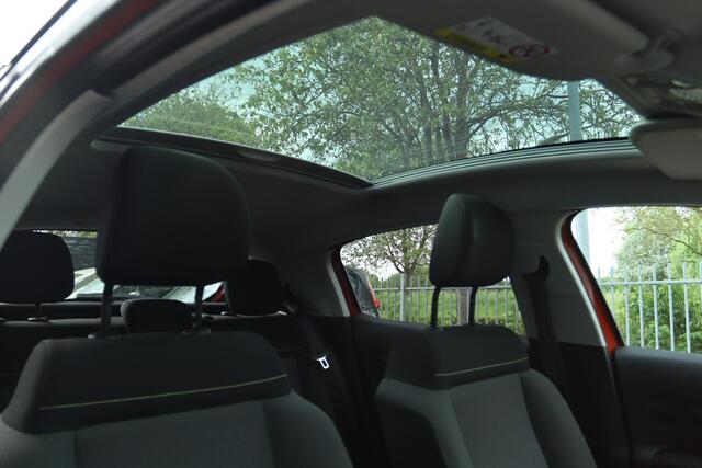 Citroen C3 1.2 PT S&S SHINE AUT. | PANO | CARPLAY | CAMERA | DODEHOEK | KEY-LESS |