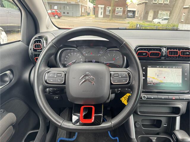 Citroen C3 Aircross 1.2 110pk S&S Shine **mooie uitvoering in helder rood**