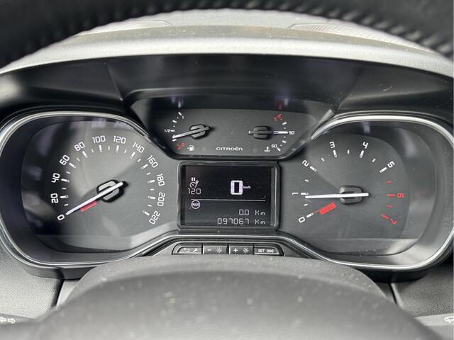 Citroen C3 Aircross 1.2 110pk S&S Shine **mooie uitvoering in helder rood**