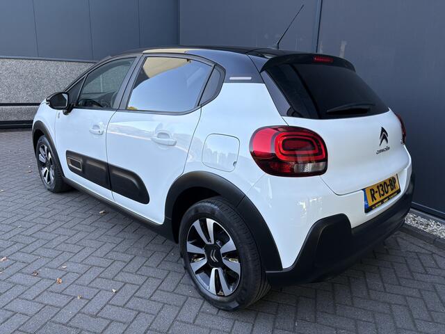Citroen C3 1.2 PureTech C-Series Airco - Apple carplay - Bluetooth - Cruise control - Licht metalen velgen 16 inch - Navigatiesysteem - Radio - Stuur multifunctioneel - Led verlichting - Mistlampen - Start/stop systeem - Elektrische ramen - Extra getint glas achter