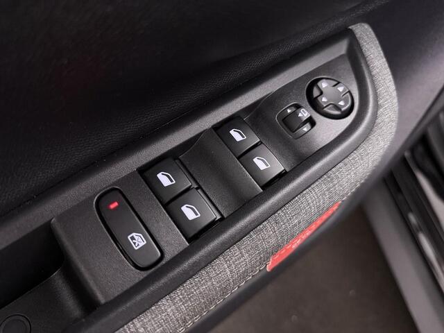 Citroen C3 Aircross 1.2 Hybrid automaat 145pk Plus Camera/4S.Banden/ Ecc/CarPlay/Comfortstoelen