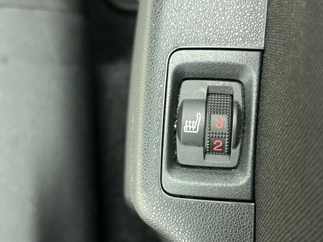 Citroen C3 1.5 HDi 102PK Shine / 5Drs. / Distributie riem is vervangen bij 76702KM / Stoelverwarming / 1/2 Leder / Airco-ecc. / Navigatie / Pack City Safety / Apk nieuw