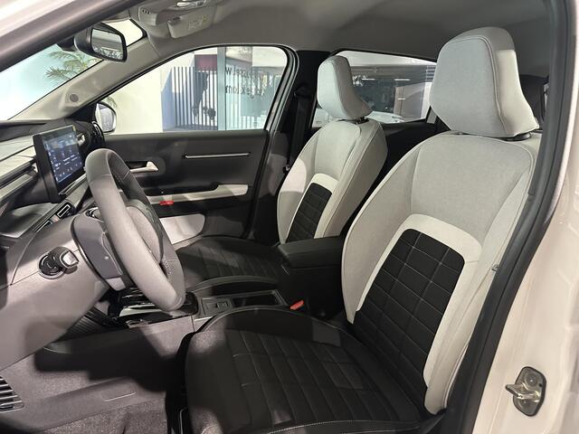 Citroen C3 Ë-C3 Max 113pk Comfort Range 44 kWh | DIRECT LEVERBAAR | Cruise Contol | Apple Carplay - Android Auto | Parkeer camera achter