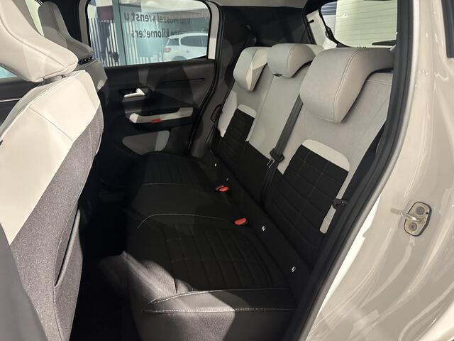 Citroen C3 Ë-C3 Max 113pk Comfort Range 44 kWh | DIRECT LEVERBAAR | Cruise Contol | Apple Carplay - Android Auto | Parkeer camera achter