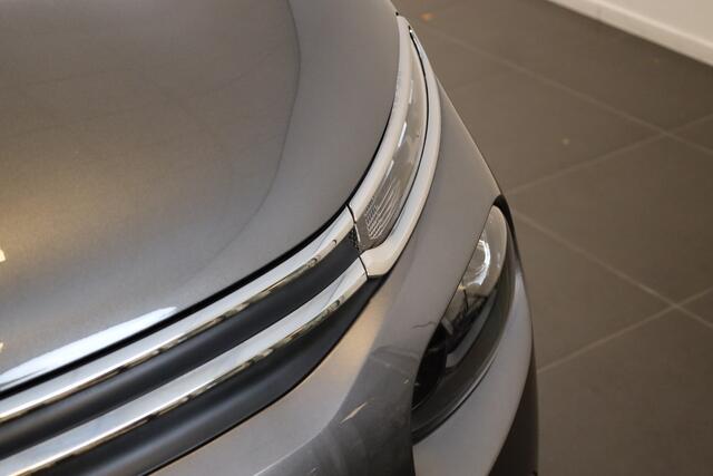 Citroen C3 PT 110 Shine Automaat-6 Camera | 17" Cross Black | Navigatie