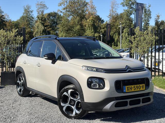 Citroen C3 Aircross 1.2 PureTech S&S Shine ?D-riem vv in 2025?Dealer Onderhouden?Camera?Trekhaak?Keyless?2e Eigenaar?Draadloze telefoonlader?Head-up Display?Carplay?Navi?Clima?Cruise?Pdc V+A?Rijstrooksensor?Dodehoeksensor?110pk?17'' Lm velgen?N.A.P?Apk tot 01-2027