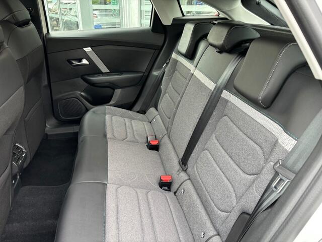 Citroen C4 1.2 PURETECH PLUS 130PK AUTOMAAT AIRCO PDC-CAMERA CARPLAY
