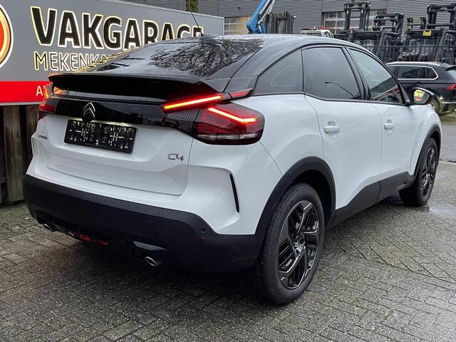 Citroen C4 1.2 Puretech Feel Pack EAT8 18"/Camera/Stoelverwarming/Apple Carplay & Android Auto/PDC