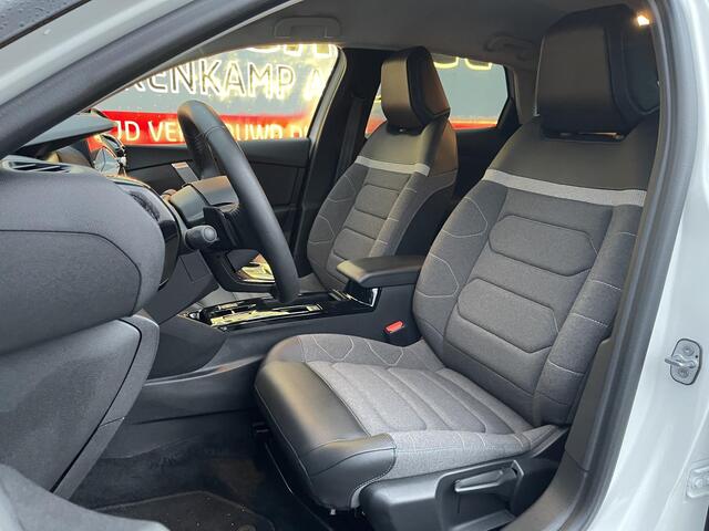 Citroen C4 1.2 Puretech Feel Pack EAT8 18"/Camera/Stoelverwarming/Apple Carplay & Android Auto/PDC