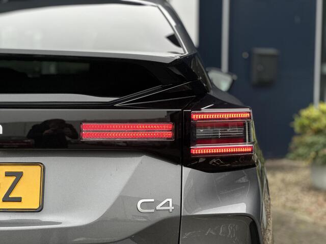 Citroen C4 1.2 Hybrid Max 136pk | Facelift!! | Parkeercamera/-sensoren (voor/achter) | Draadloze Carplay | DAB | Comfort Stoelen | Head-Up Display | LED | Draadloze telefoonlader | Skiluik | Stoel-/Stuurverwarming | Navigatie |