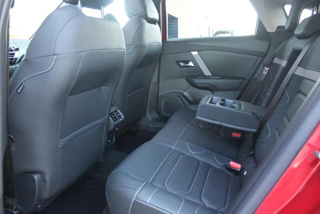 Citroen C4 1.2 130PK AUTOMAAT MAX | HEAD UP DISPLAY | KEYLESS ENTRY/START | FULL LED KOPLAMPEN | LEDEREN BEKLEDING | MASSAGE STOELEN | ELEKTRISCH BEDIENBARE BESTUURDERSSTOEL | ACHTERUITRIJ CAMERA | NAVIGATIE | DRAADLOZE APPLE CARPLAY/ANDROID AUTO | PANORAMISCH SCHUI