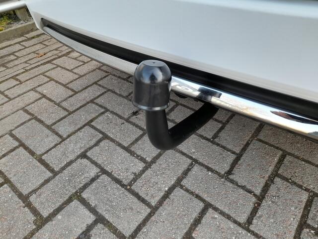 Citroen C4 1.2 PureTech Feel Collection | Clima | Cruise control | Navigatie | Trekhaak | RIJKLAARPRIJS INCL 12 MAANDEN GARANTIE EN BEURT
