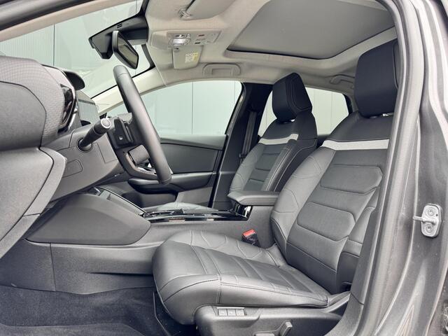 Citroen C4 1.2 Puretech Shine / Schuifkanteldak / Lederen bekleding / Airco / Stoel verwarming/ Navigatie / Apple carplay/Android Auto / Cruise Control /