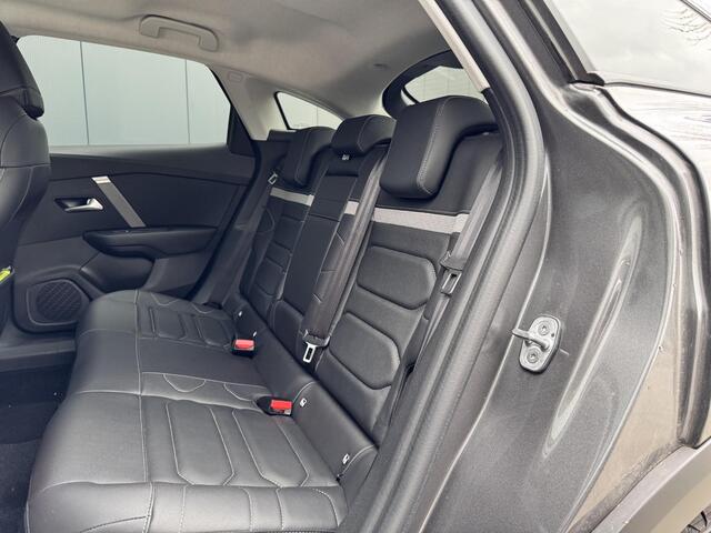 Citroen C4 1.2 Puretech Shine / Schuifkanteldak / Lederen bekleding / Airco / Stoel verwarming/ Navigatie / Apple carplay/Android Auto / Cruise Control /